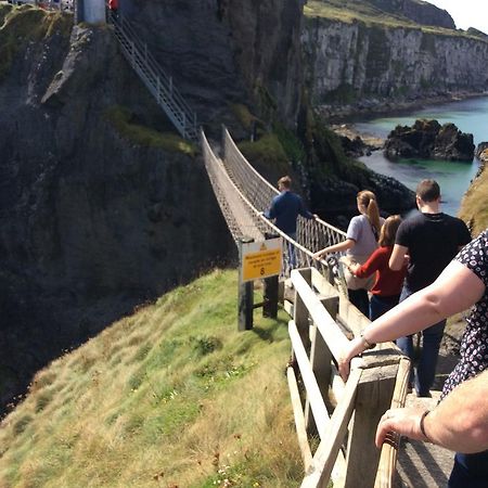 U R Needs Holidays Ireland Carnlough Esterno foto
